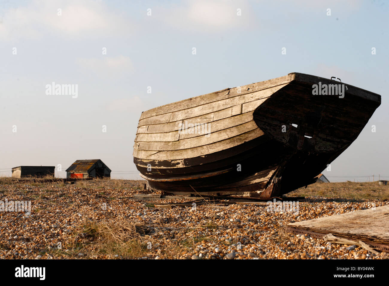 Barche abbandonate sulle coste del Regno Unito Foto Stock