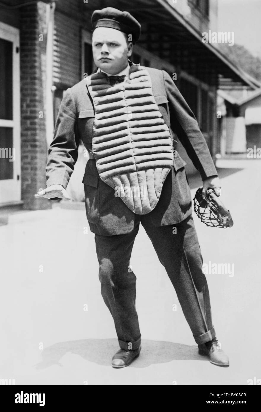 Foto d'epoca circa 1910s di attore americano, comico, regista e sceneggiatore Roscoe 'grasso' Arbuckle (1887 - 1933). Foto Stock