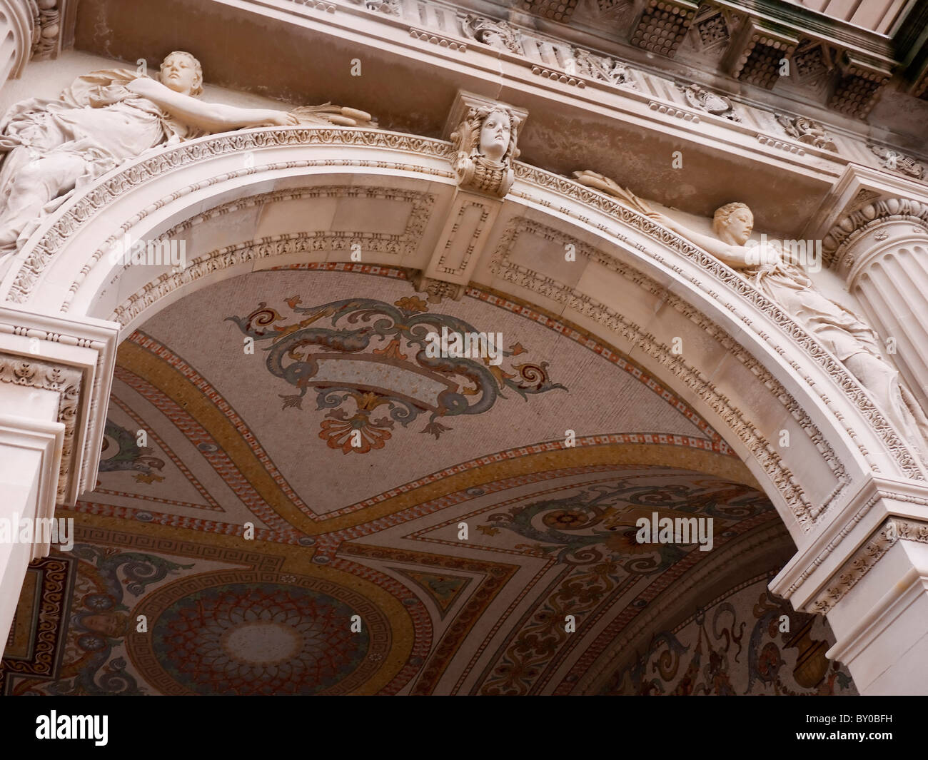 Il Breakers è un Vanderbilt Mansion si trova sul punto di ocra Avenue, Newport, Rhode Island, Stati Uniti Foto Stock