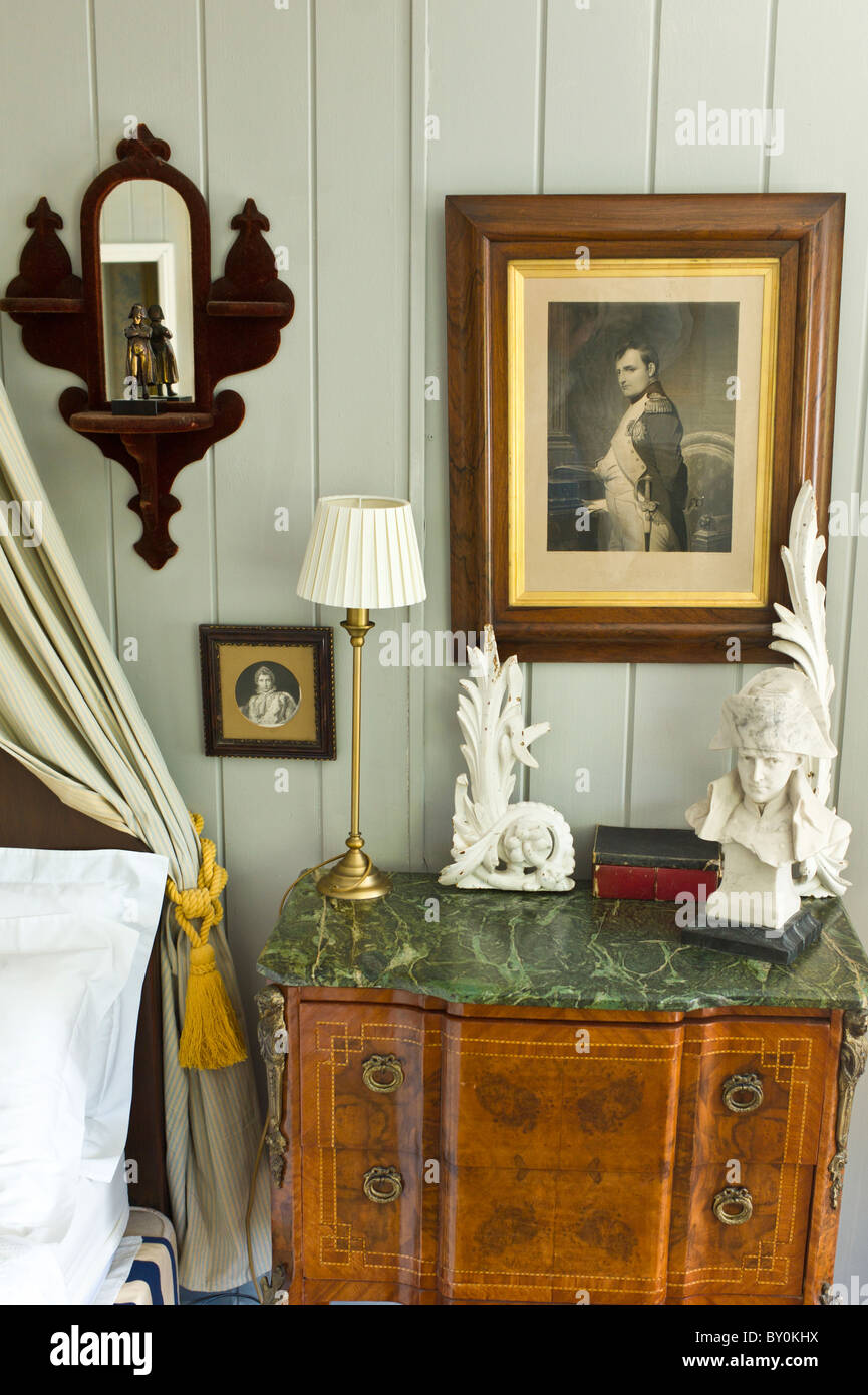 Dettagli della camera Napolean al tradizionale Quay House Hotel, Clifden, nella contea di Galway, Irlanda Foto Stock