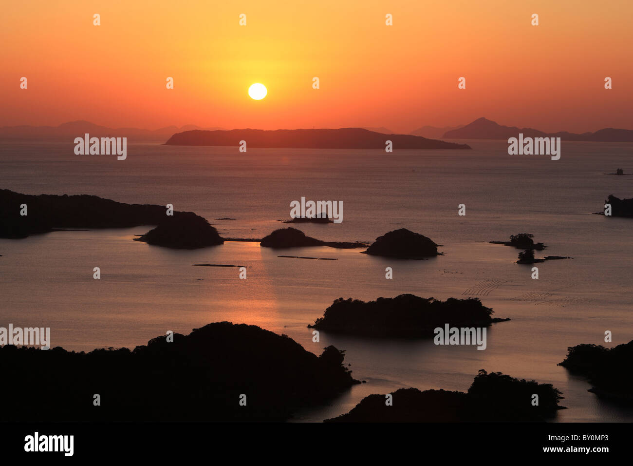 Bagliore di sera e Kujuku-Islands, Sasebo, di Nagasaki, Giappone Foto Stock