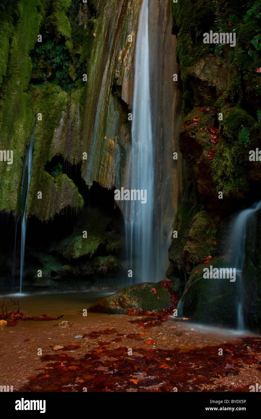 Una cascata in pamukkale denizli turchia Foto Stock