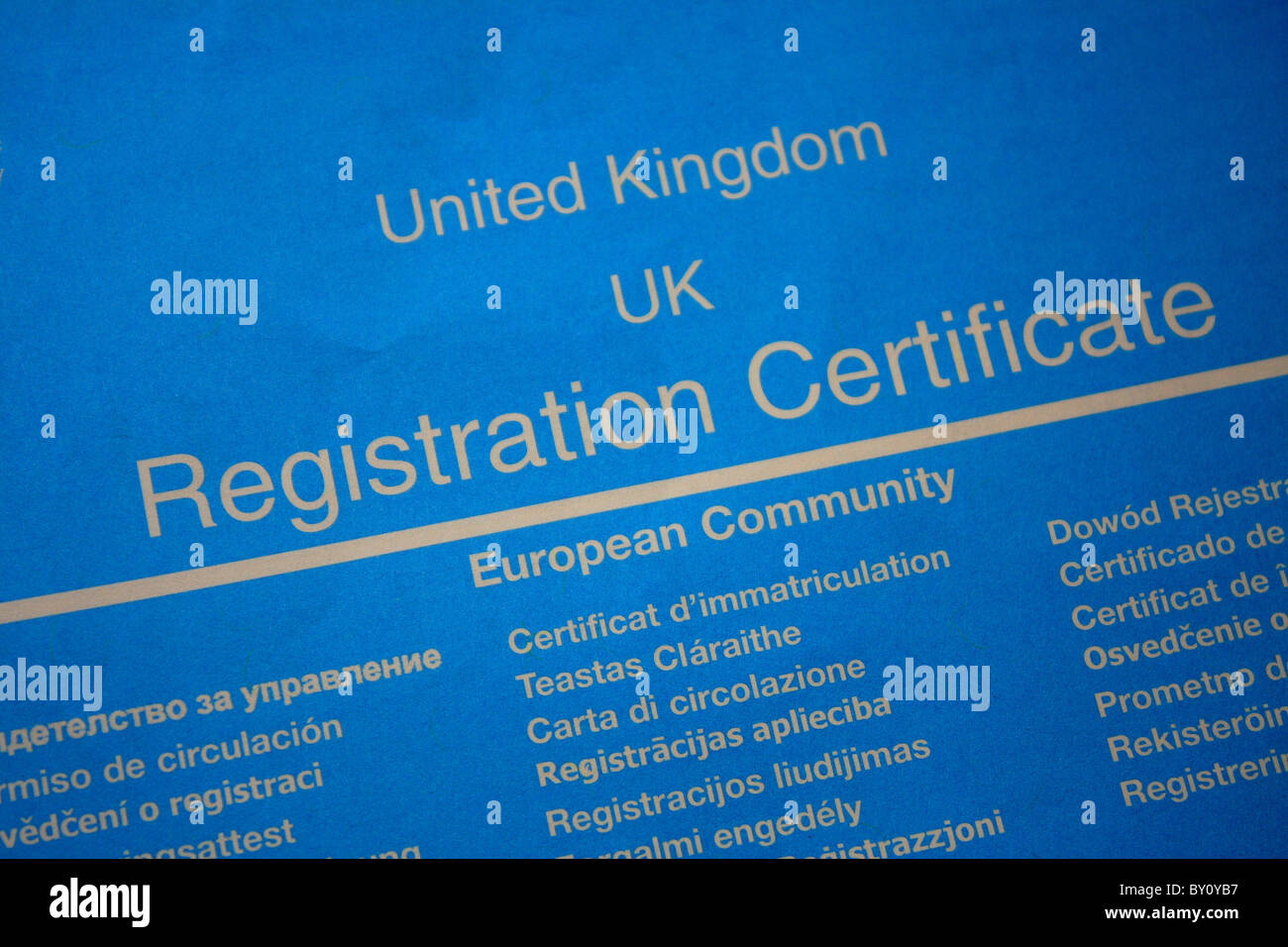 La DVLA veicolo certificato di registrazione V5. Foto Stock