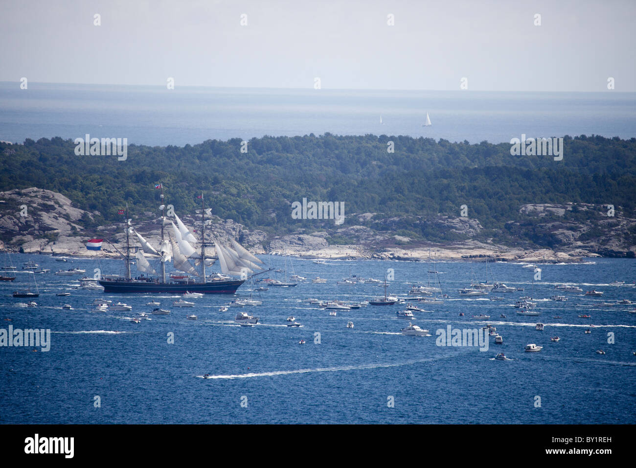 Tall Ships race 2010 sulla strada fuori di Kristiansand, Norvegia. Foto Stock