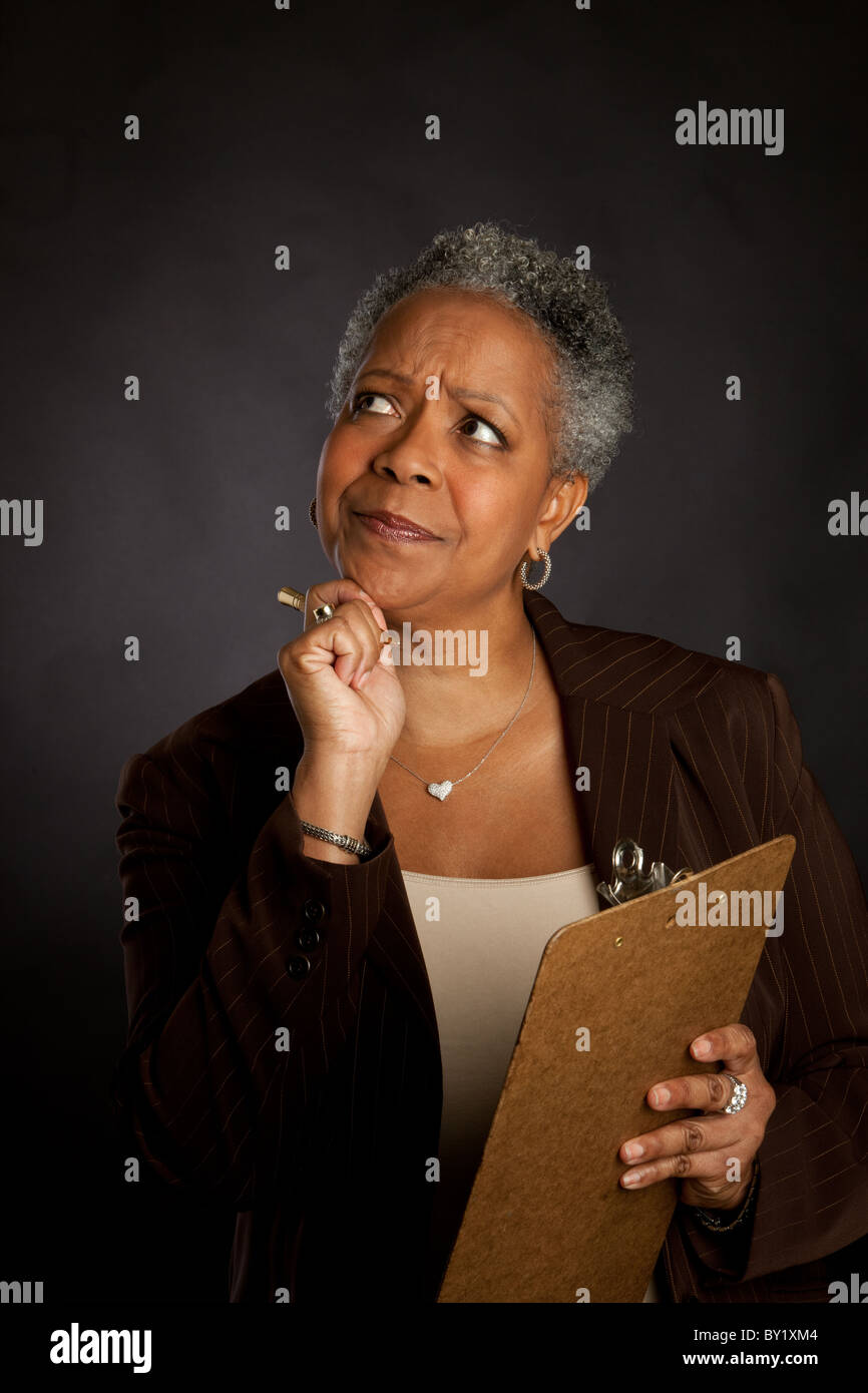African American donna con appunti Foto Stock
