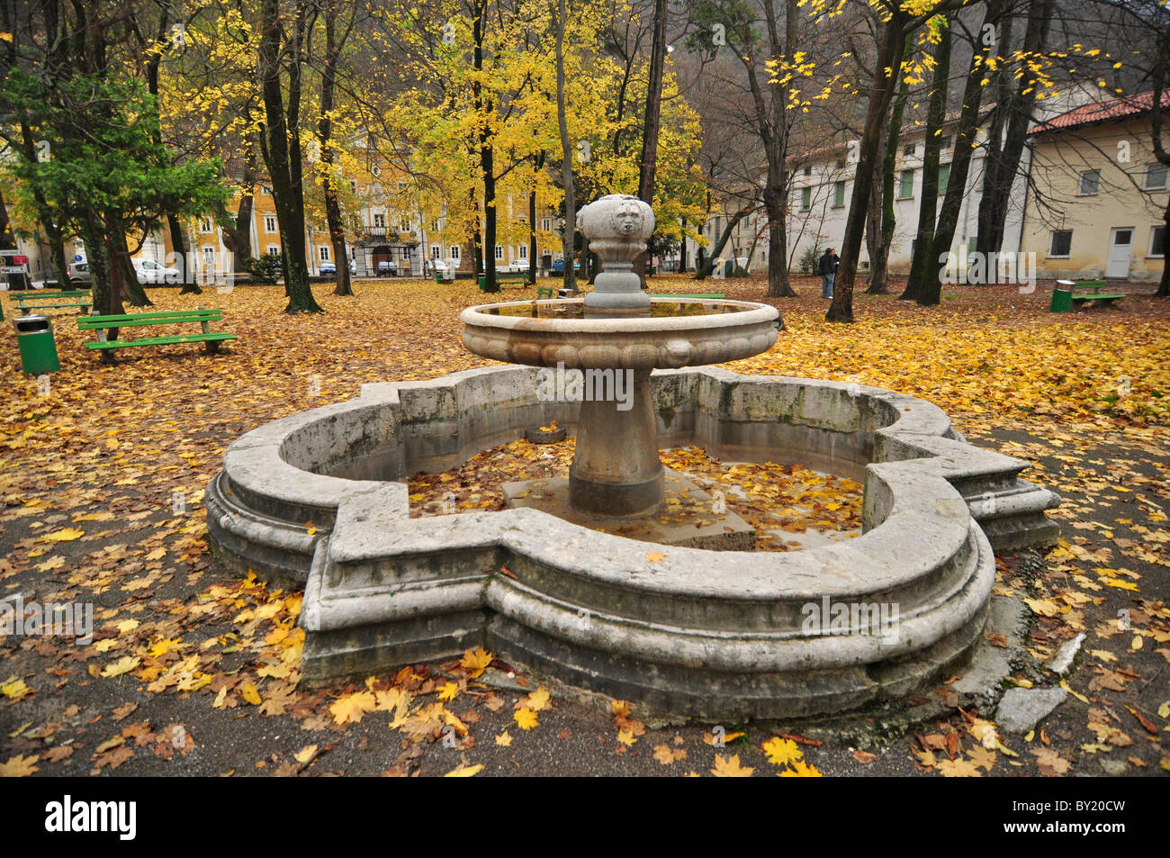 Città del Fiume Vipava e dettagli Foto Stock