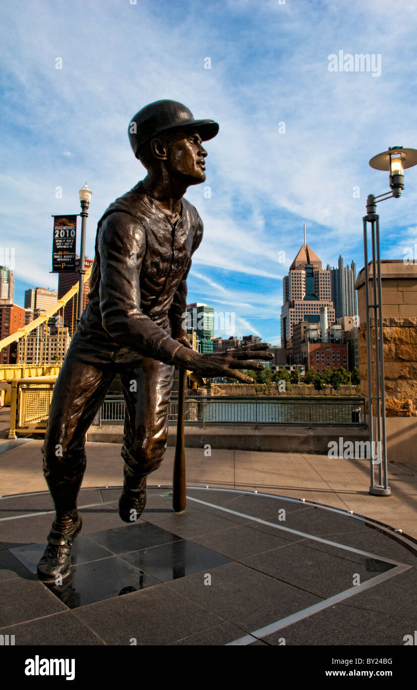 Famoso Roberto Clemente Pittsburgh Pirates star player in Pittsburgh PA latino hero Foto Stock