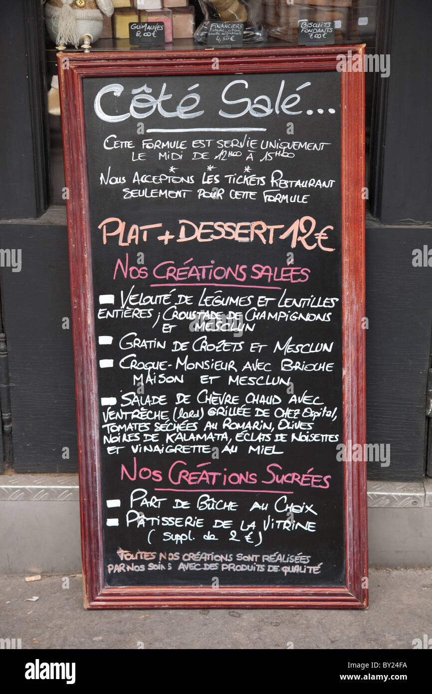 Menu francese al di fuori del ristorante, Parigi Foto Stock