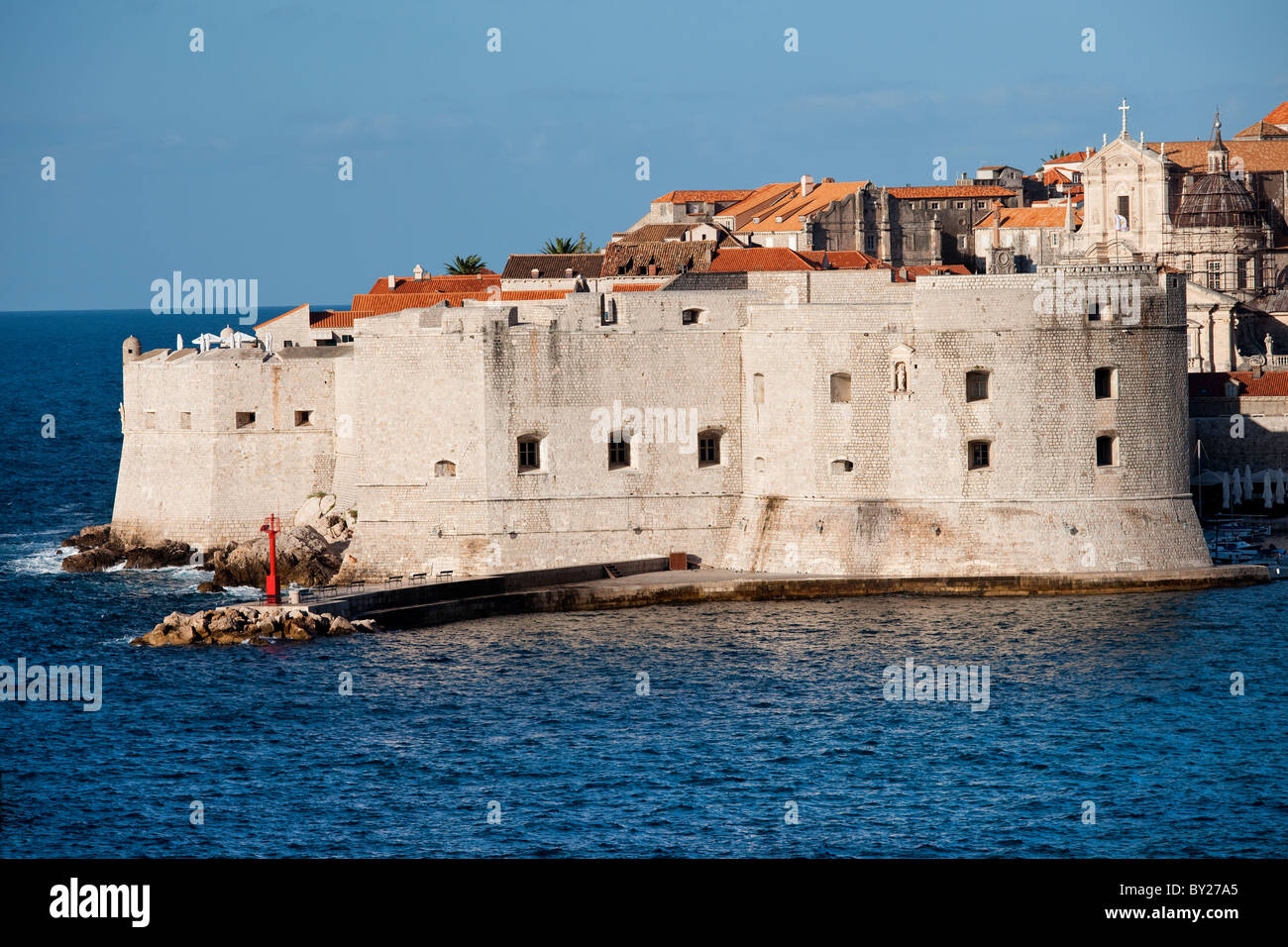 Dubrovnik Città Vecchia fortificazione sul Mare Adriatico in Croazia Foto Stock