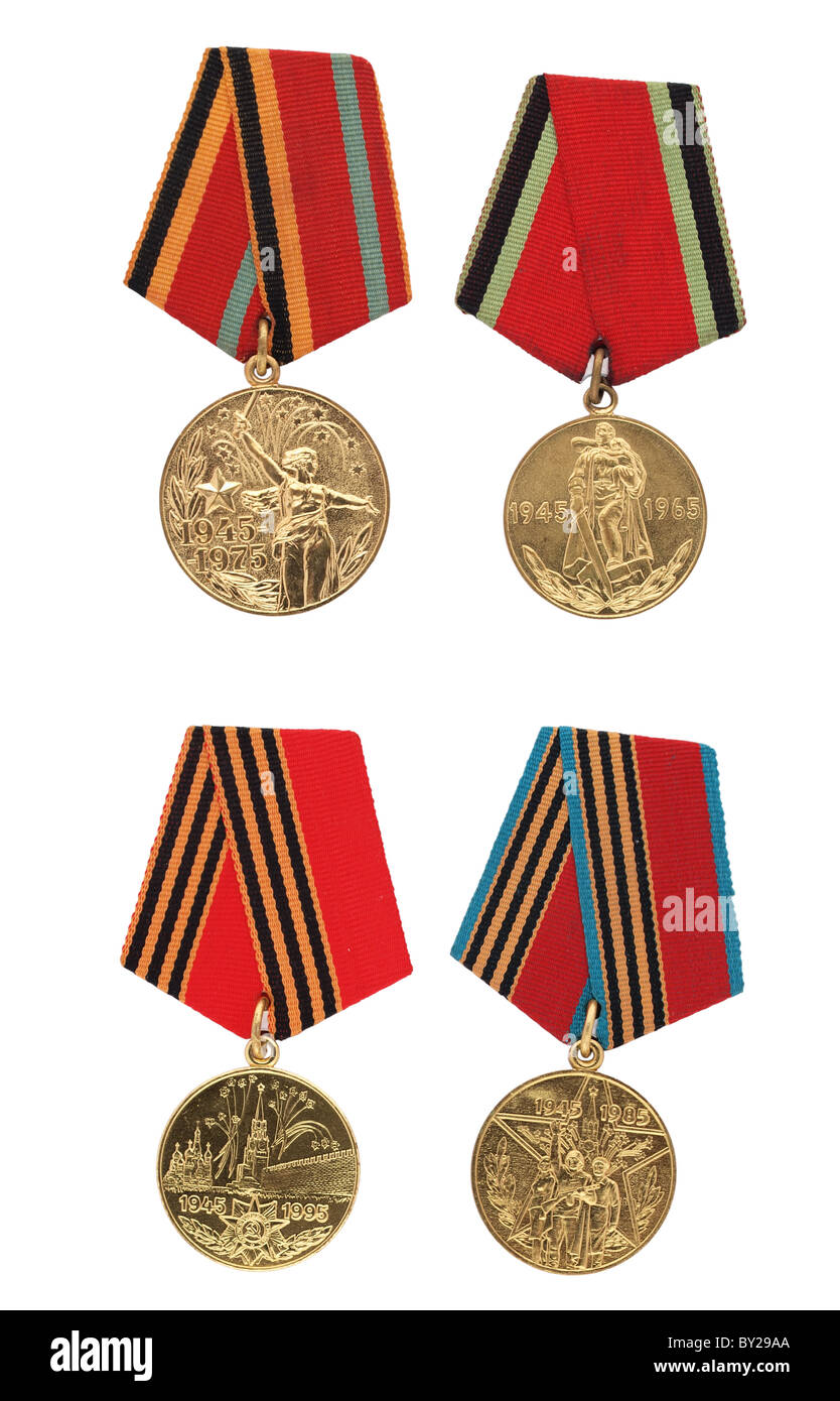 Militare sovietica medaglie commemorative, isolato su sfondo bianco Foto Stock