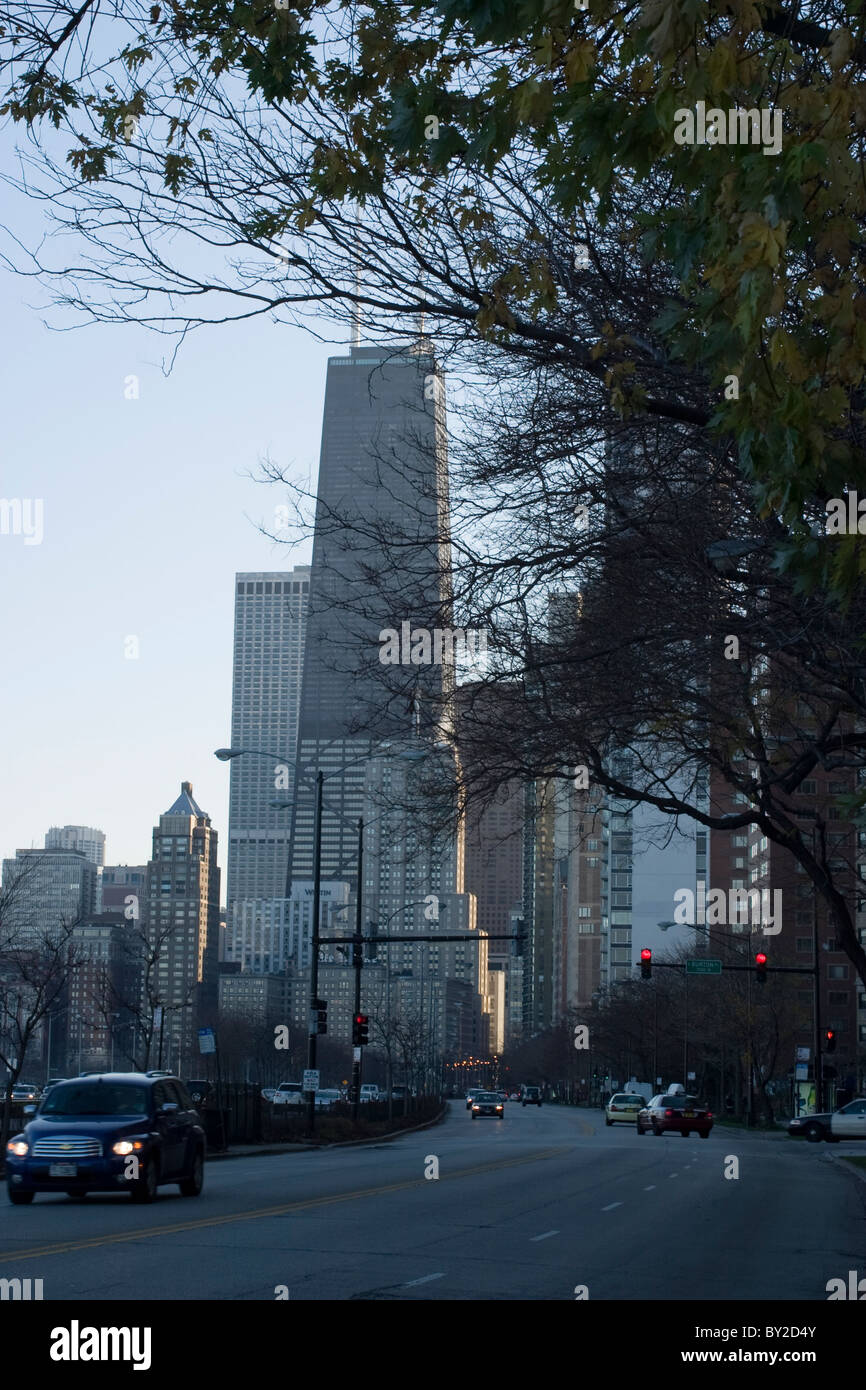 La Sears Tower a Chicago skyline è visibile dall'estremità nord della Michigan Avenue. Foto Stock