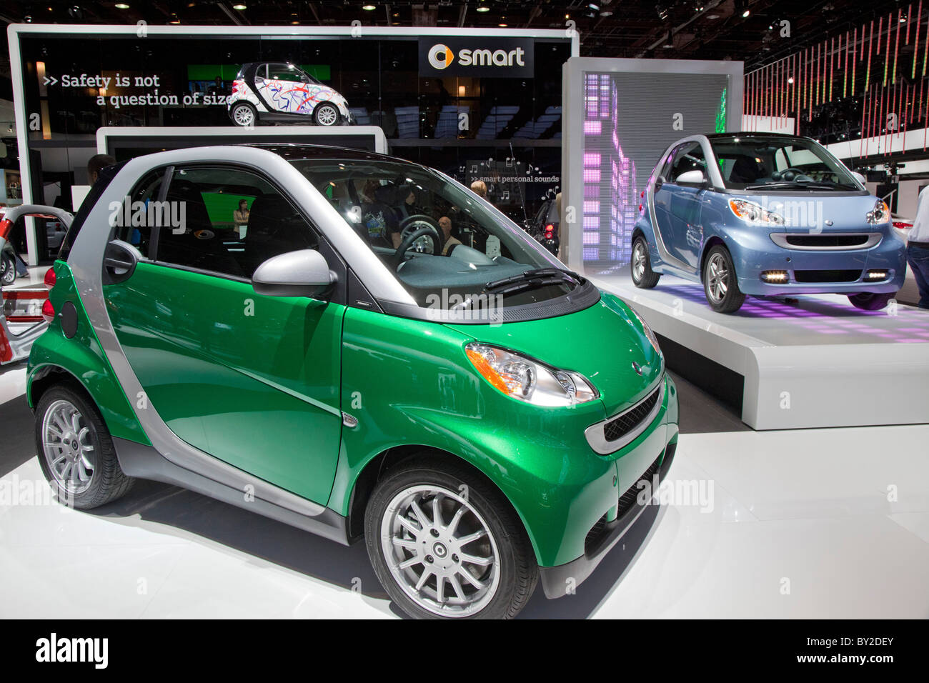 Detroit, Michigan - Mercedes Smart auto sul display al North American International Auto Show. Foto Stock