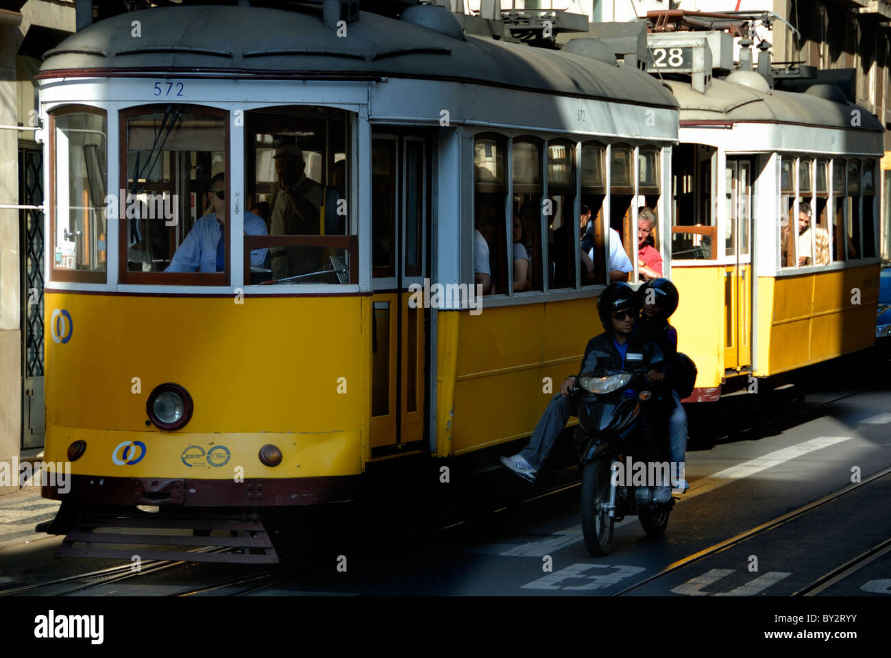 Numero 28 tram, Lisbona, Portogallo Foto Stock