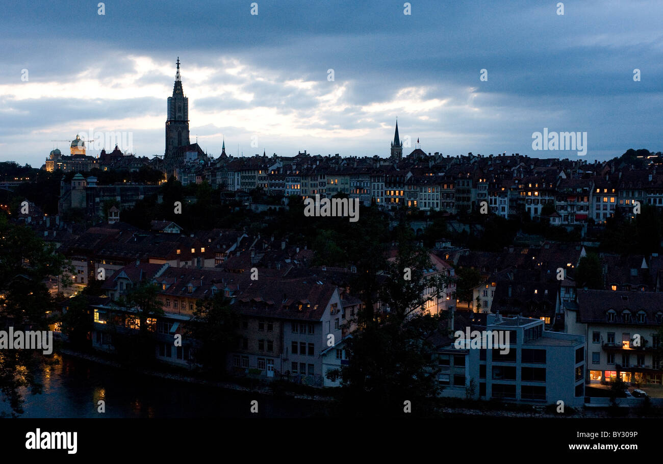 Cityscape di sera, Berna, Svizzera Foto Stock