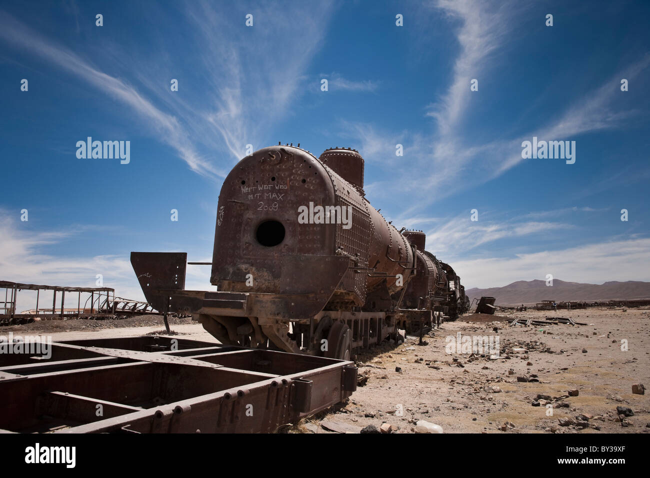 Il cimitero di treno, Uyuni, Bolivia Foto Stock