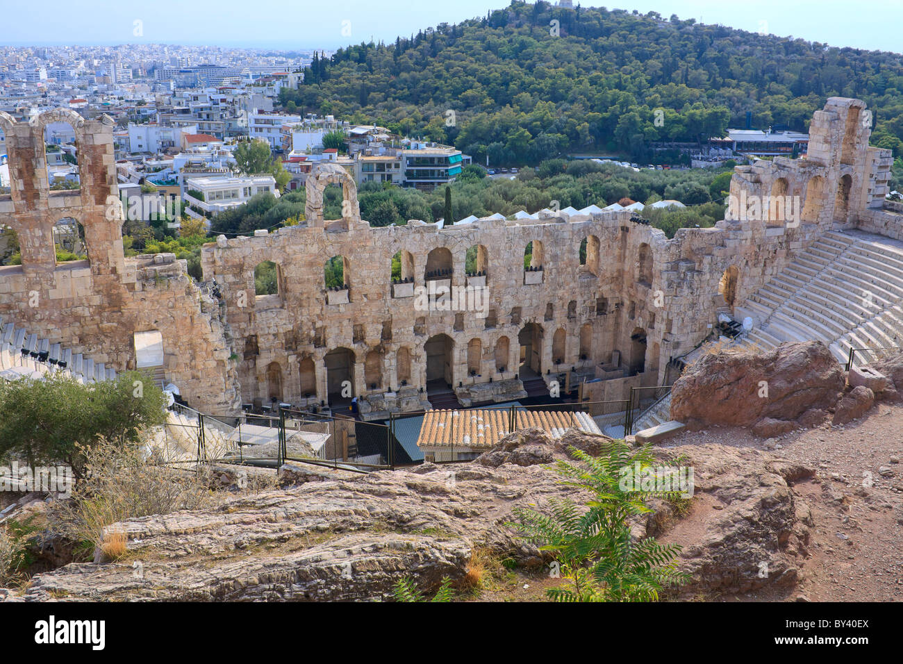Odeon of herodes atticus immagini e fotografie stock ad alta ...