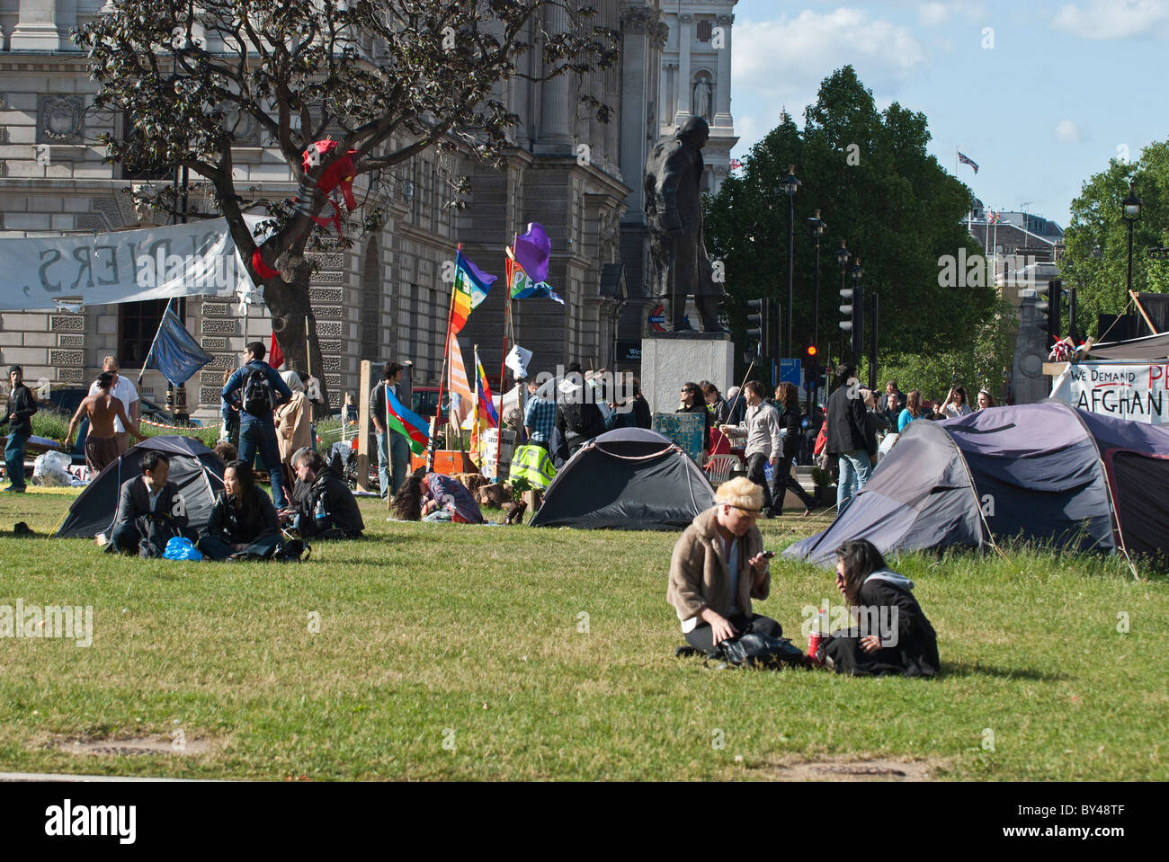 'Democrazia Village' manifestanti e pace manifestanti Piazza del Parlamento Westminster London . Foto Stock