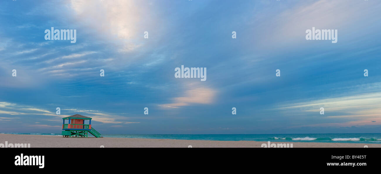 Bagnino Capanna, di mattina presto, South Beach, Miami, Florida, Stati Uniti d'America Foto Stock