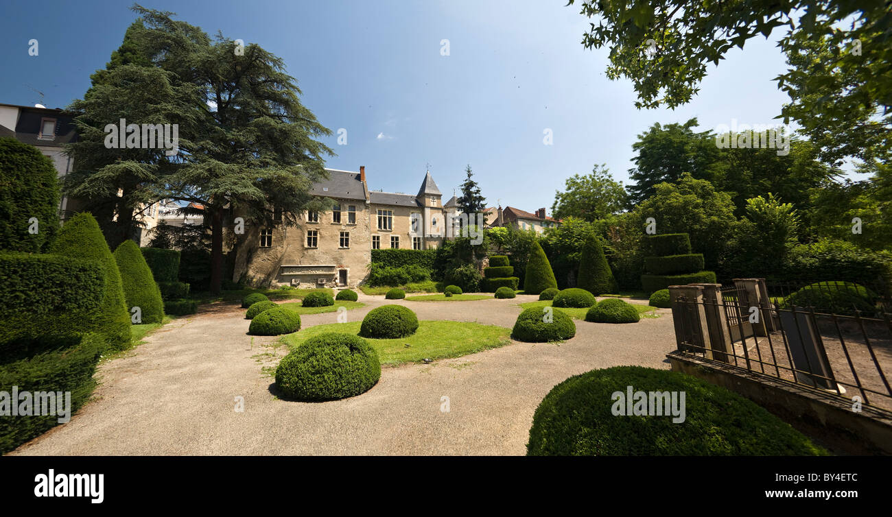 In Vichy, il "Castel Franc' e il suo parco formale (Francia). Casa Municipale e giardino pubblico. Foto Stock