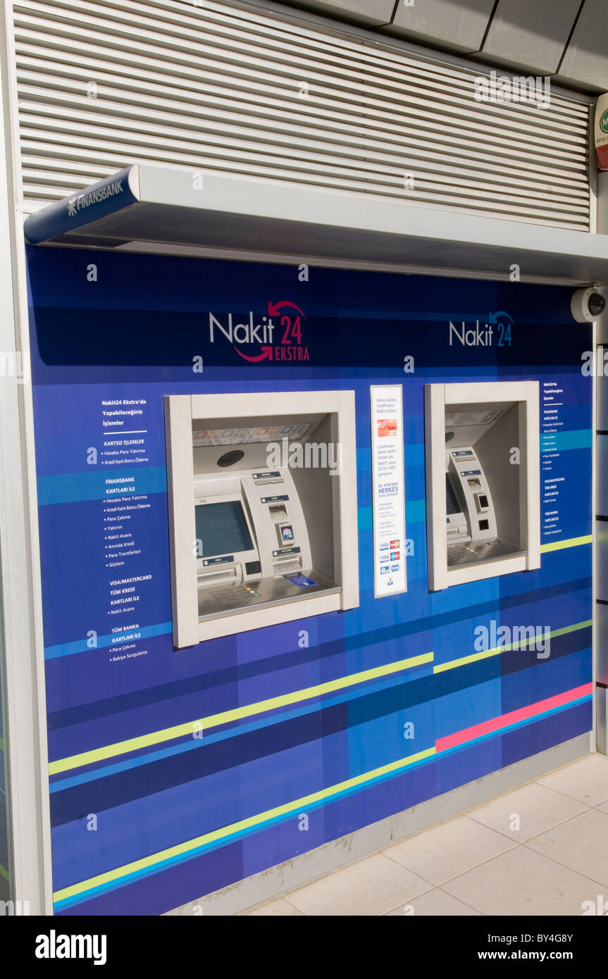 Nakit erogatore di contante bancomat ATM automatizzato il numero di pin personale numero di identificazione della Turchia turkish banca banche Foto Stock