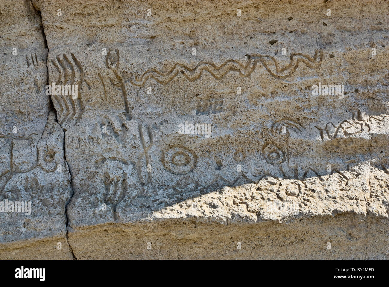 Arte rupestre al punto Petroglyph a letti di Lava monumento nazionale, CALIFORNIA, STATI UNITI D'AMERICA Foto Stock