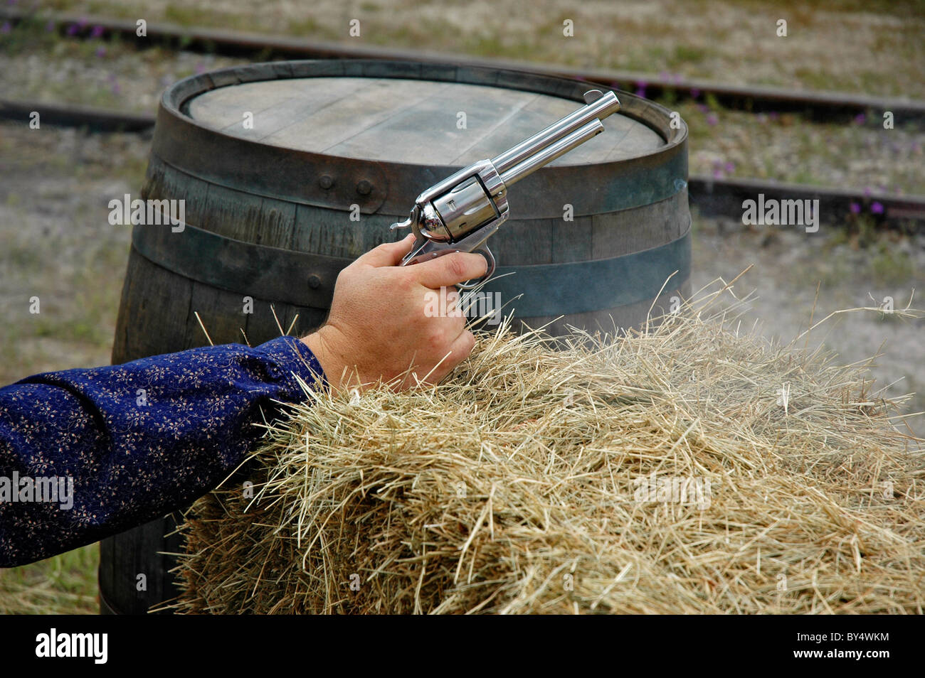 Giorni di Pioneer High Springs Florida ri-enactor con la pistola durante shoot out Foto Stock