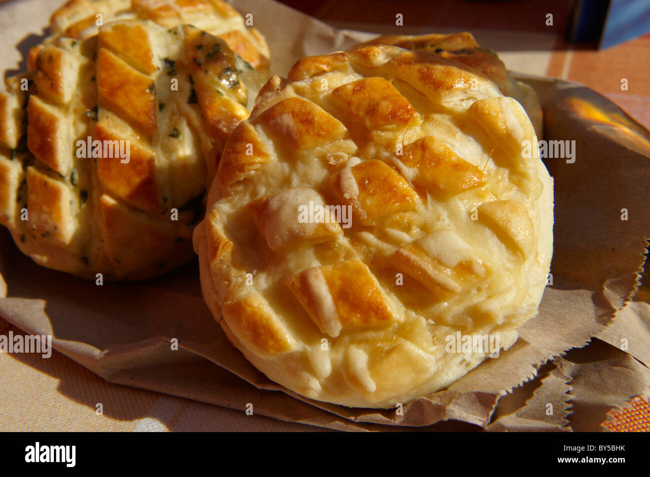 Lepeny (Lepény) o pojåcsza - ungherese di bocconcini di pane Foto Stock