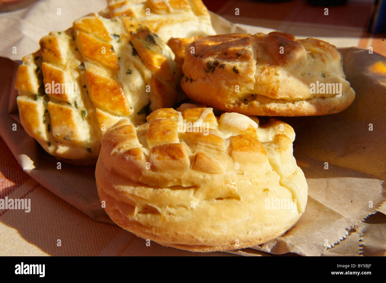 Lepeny (Lepény) o pojåcsza - ungherese di bocconcini di pane Foto Stock