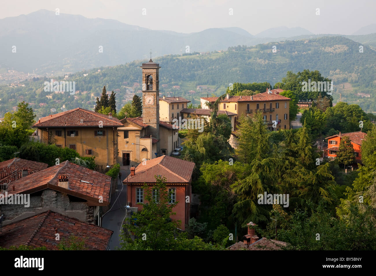 Vista su Bergamo, Lombardia, Italia Foto Stock