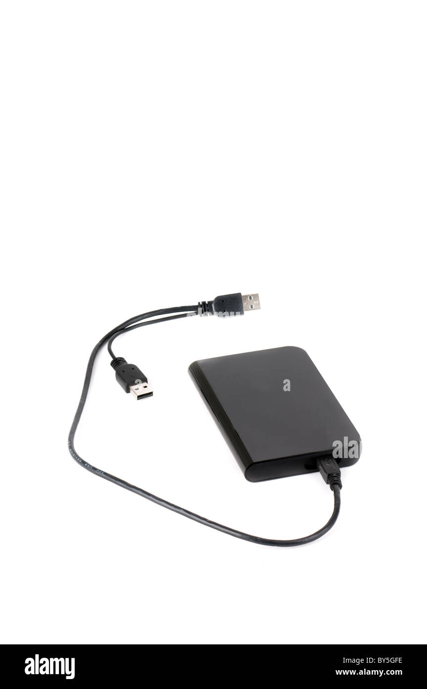 Portable disco rigido esterno con cavo USB isolato su sfondo bianco. Foto Stock