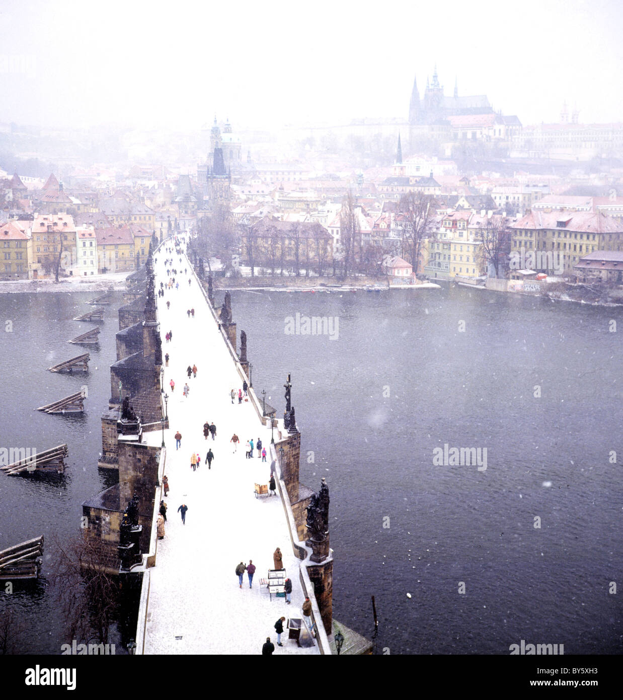 Fiume Vlata, Charles Bridge, Praga, Repubblica Ceca Foto Stock