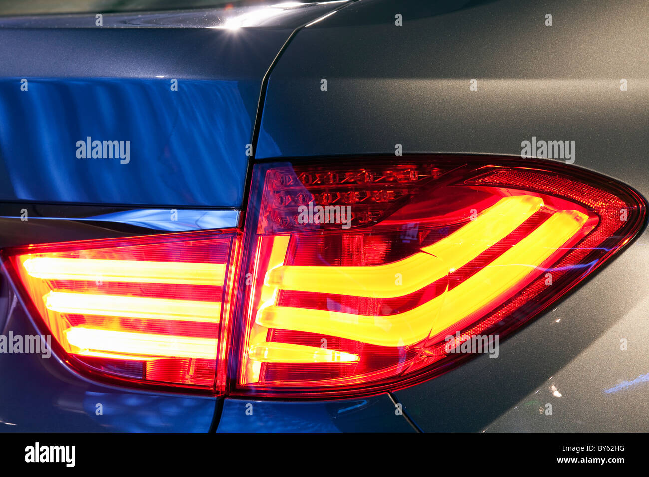 LED luci posteriori su un veicolo BMW Foto Stock