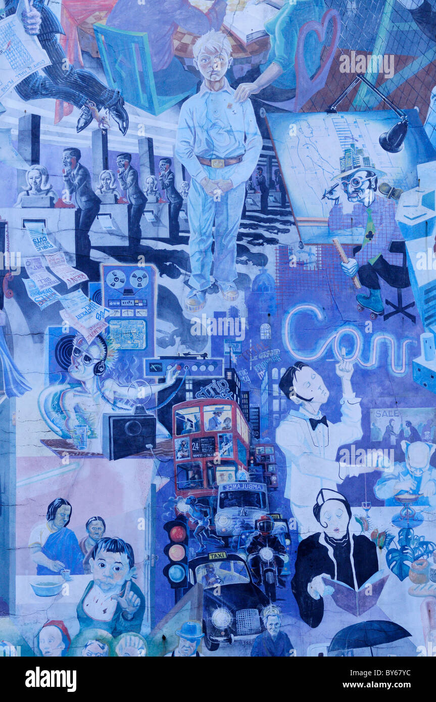 Street murale, Tottenham Court Road, Londra, Inghilterra, Regno Unito Foto Stock