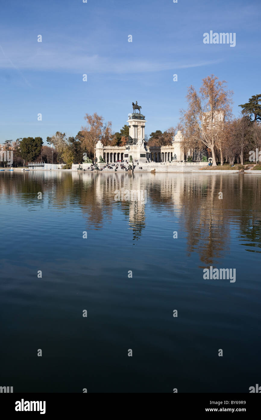 Monumento a Alfonso XII del Parco del Buen Retiro. Madrid, Spagna. Foto Stock