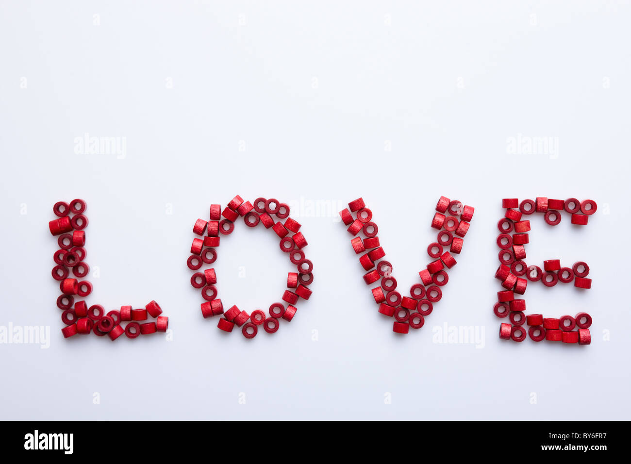 Amore parole in colore rosso Foto Stock