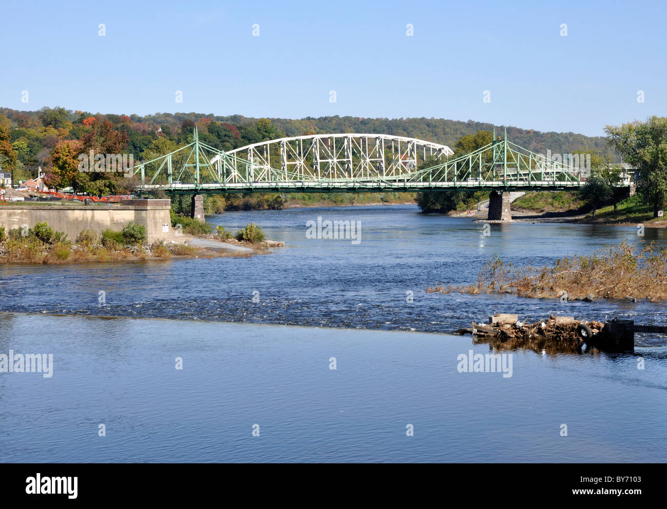 Due ponti di acciaio che collegano le città di Easton, Pennsylvania e Phillipsburg, New Jersey. I ponti span su Delaw Foto Stock