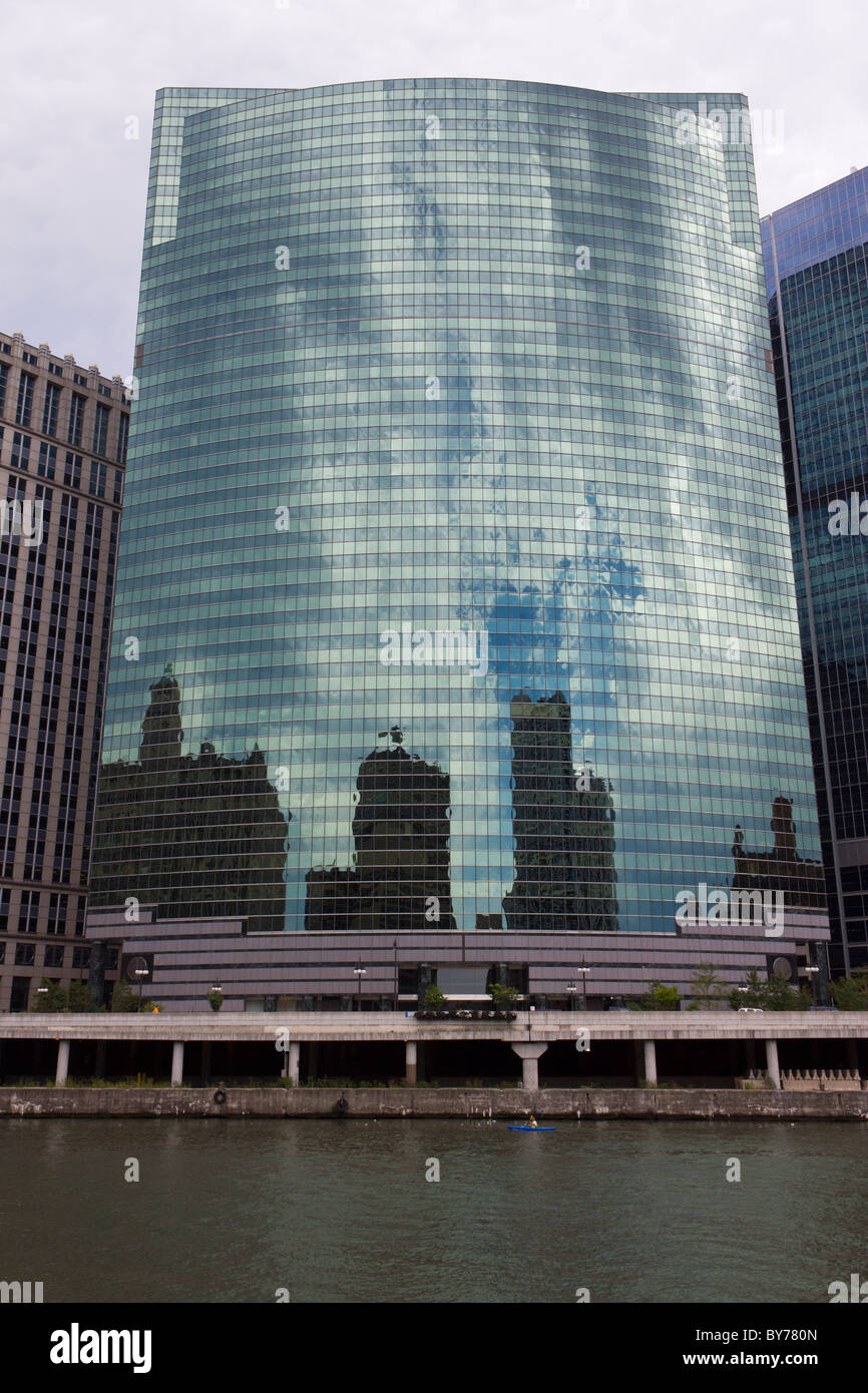 Edificio per uffici a 33 West Wacker Drive, Chicago, Illinois, Stati Uniti d'America Foto Stock