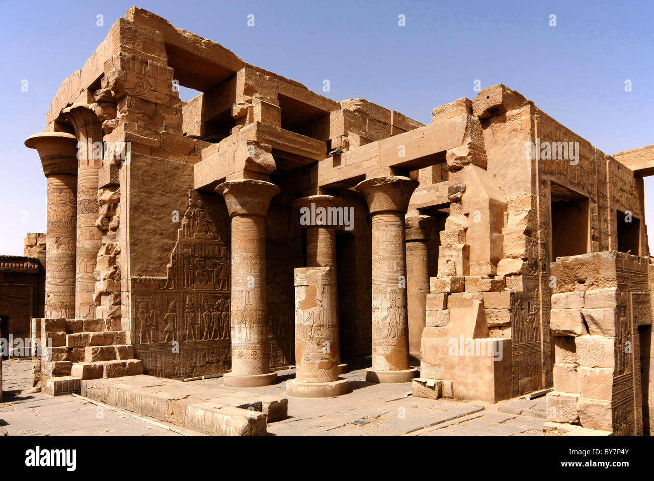 Il Tempio di Kom Ombo, sul Nilo, Egitto, dedicato a Sobek il dio coccodrillo. Foto Stock