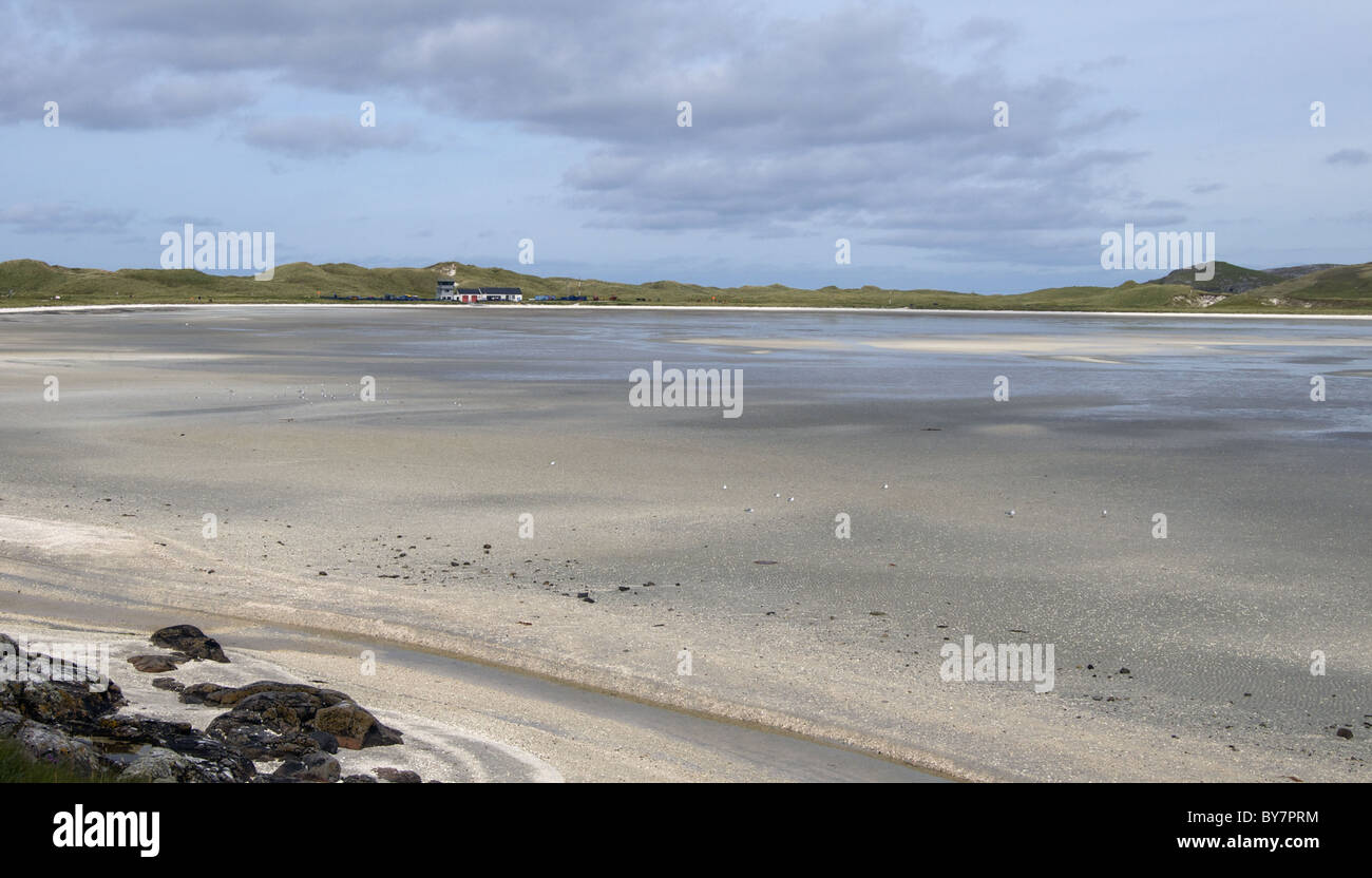 Barra aeroporto, Isle of Barra, Ebridi Esterne, Scozia (enorme Traigh Mhòr beach è utilizzato come aeroporto) Foto Stock