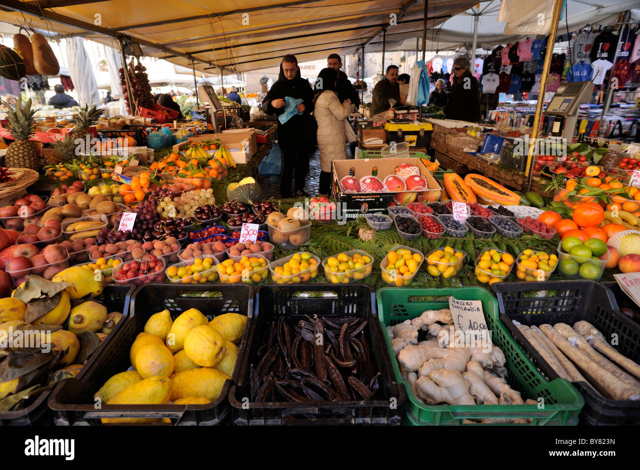 Italia, Roma, campo de' Fiori, bancarelle Foto Stock