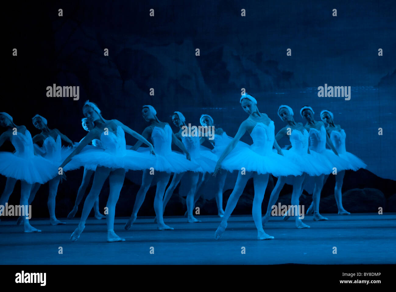 Malinsky Balletto dell esecuzione di Swan Lake presso la Royal Opera House London REGNO UNITO Foto Stock