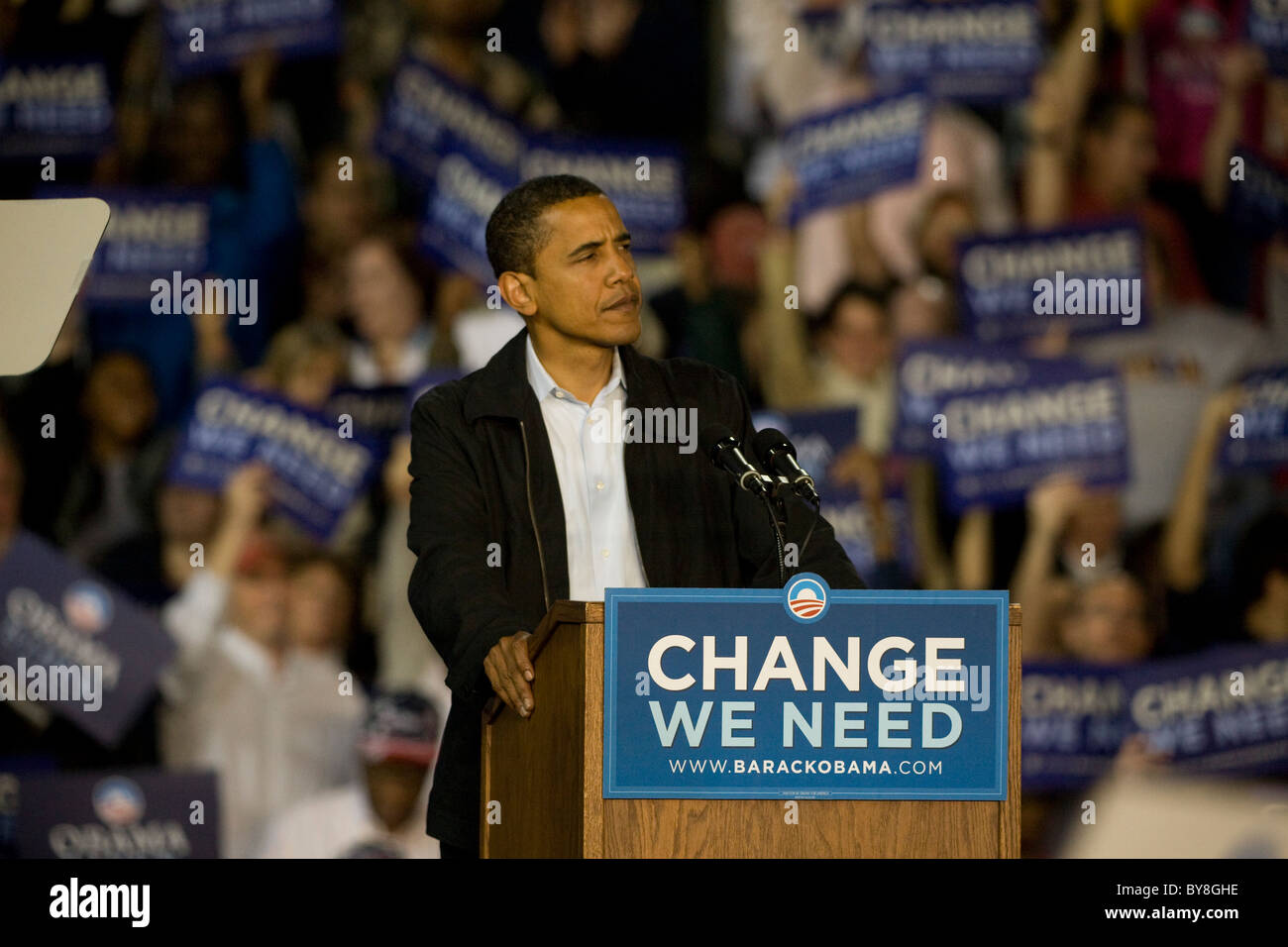 Il Presidente Obama in un Rally presso l Università di Cincinnati a Cincinnati in Ohio due giorni prima del 2008 elezioni presidenziali. Foto Stock