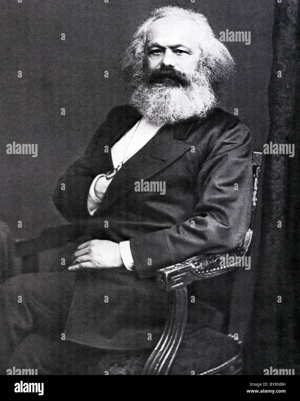 KARL MARX (1818-1883) tedesco un teorico politico ed economista nel 1875 Foto Stock