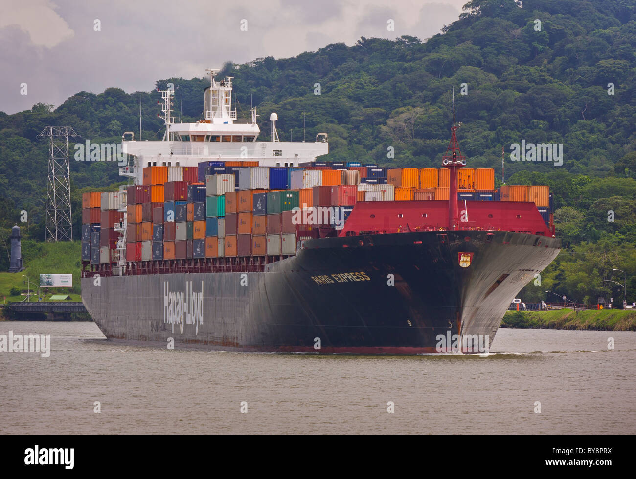 PANAMA - Hapag-Lloyd Container nave sul Canale di Panama. Foto Stock