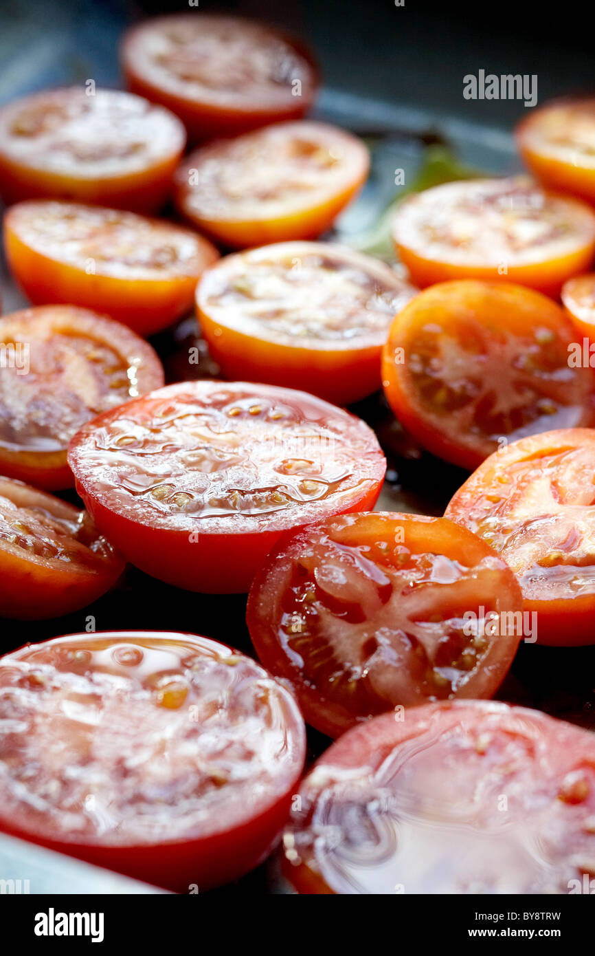 I pomodori nel vassoio Foto Stock