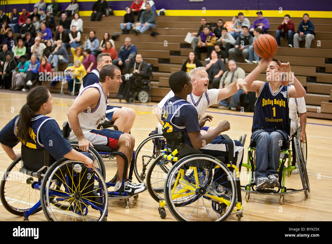 Basket in carrozzella Foto Stock