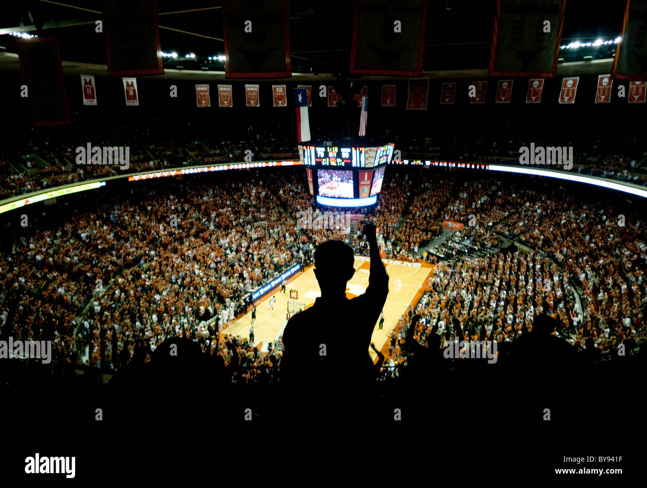 Ventola eccitato presso la University of Texas di Austin gioco di basket a Frank Erwin Center. Foto Stock