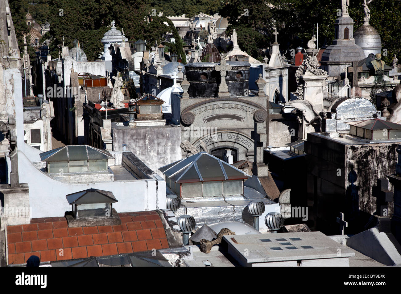 La Recoleta Cemetery in classe superiore neighrbohood di La Recoleta a Buenos Aires, Argentina. Eva Peron si trova qui. Foto Stock