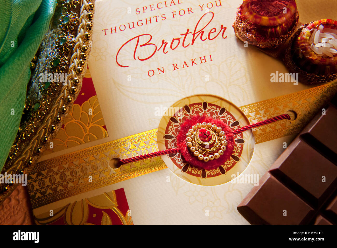 Rakhi e biglietto di auguri Foto Stock