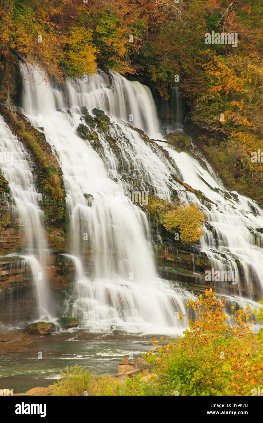 Twin Falls, Twin Falls si affacciano, Rock Island State Park, Isola di roccia, Tennessee, Stati Uniti d'America Foto Stock